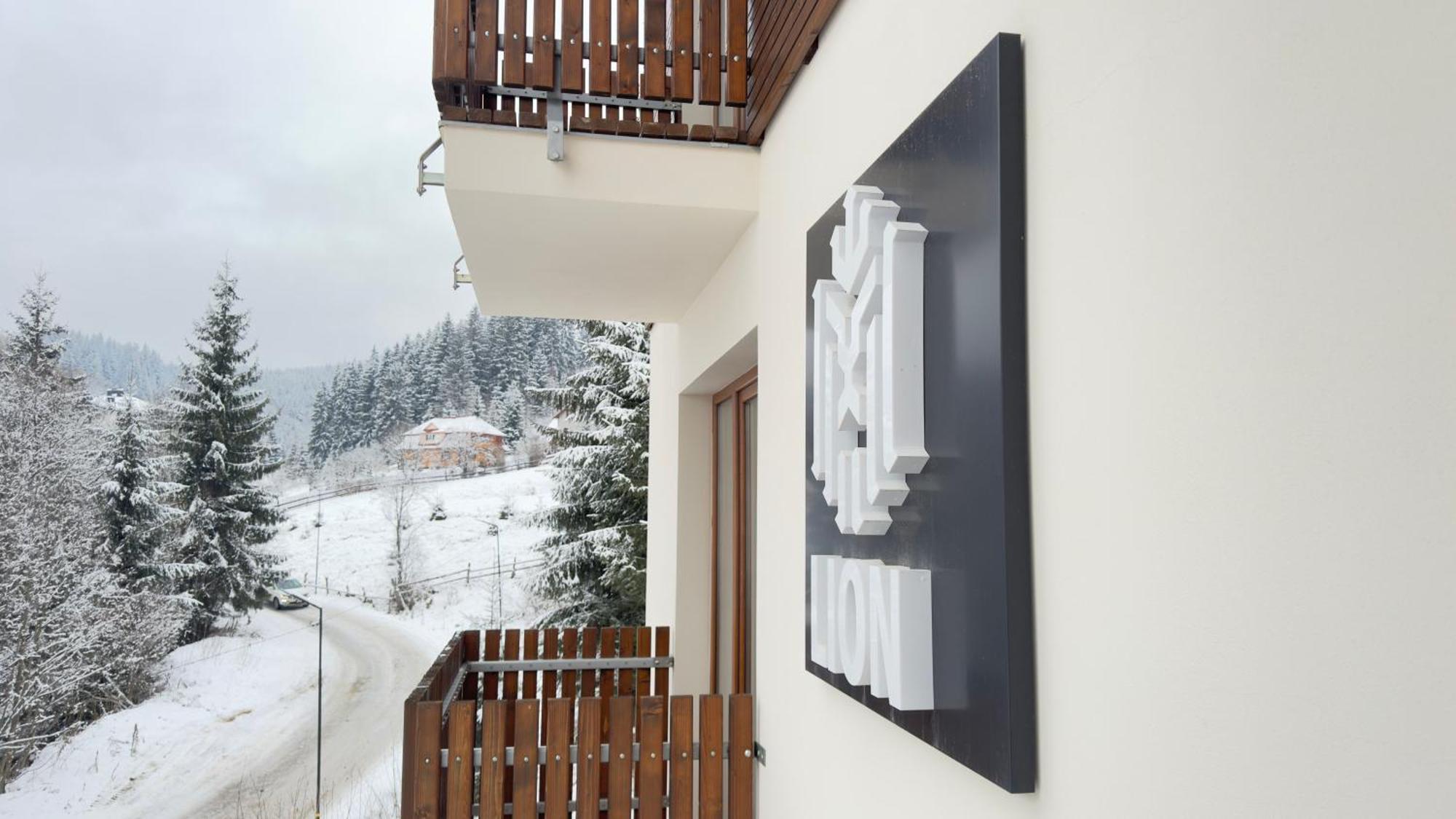 Lion Hotel Bukovel Kültér fotó
