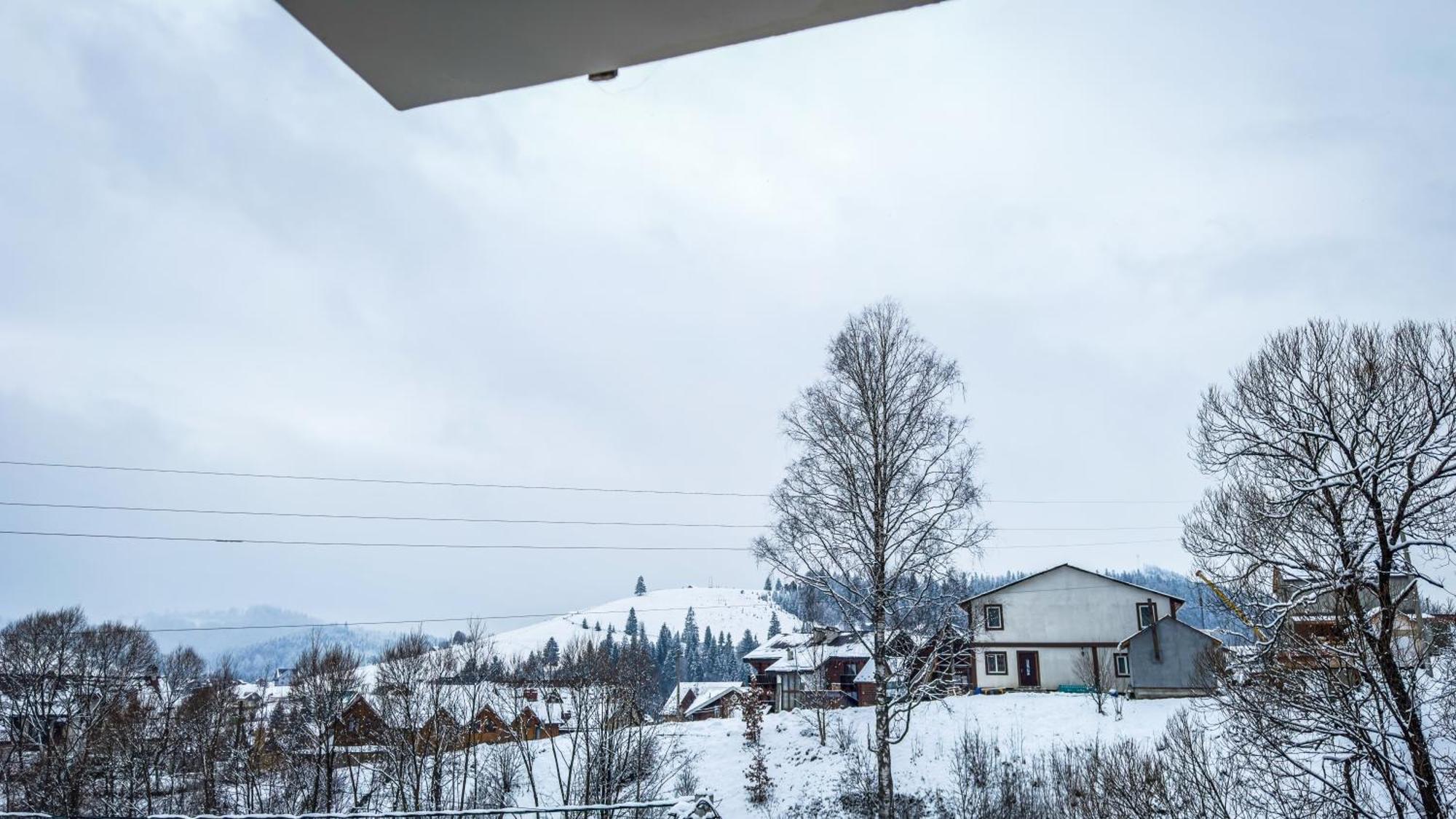 Lion Hotel Bukovel Szoba fotó