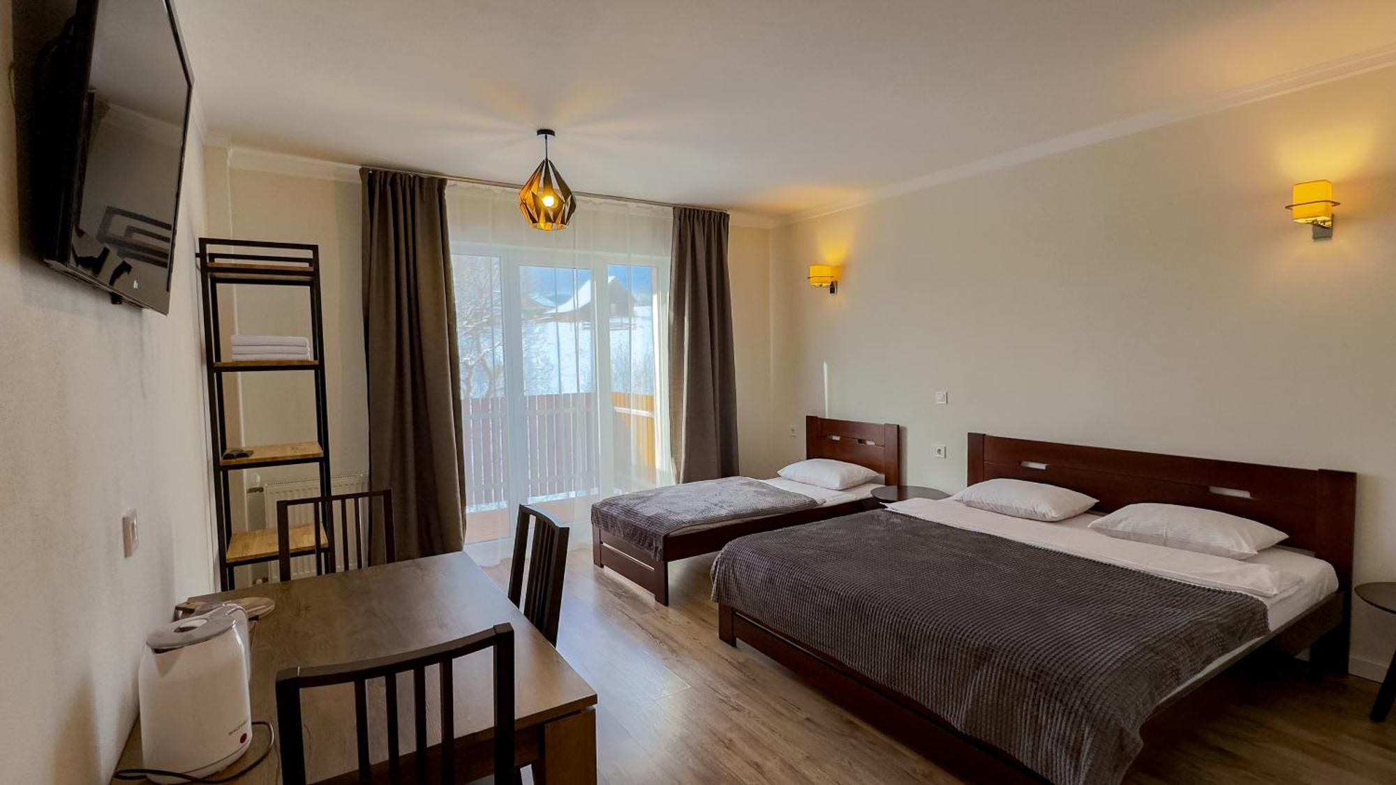 Lion Hotel Bukovel Szoba fotó