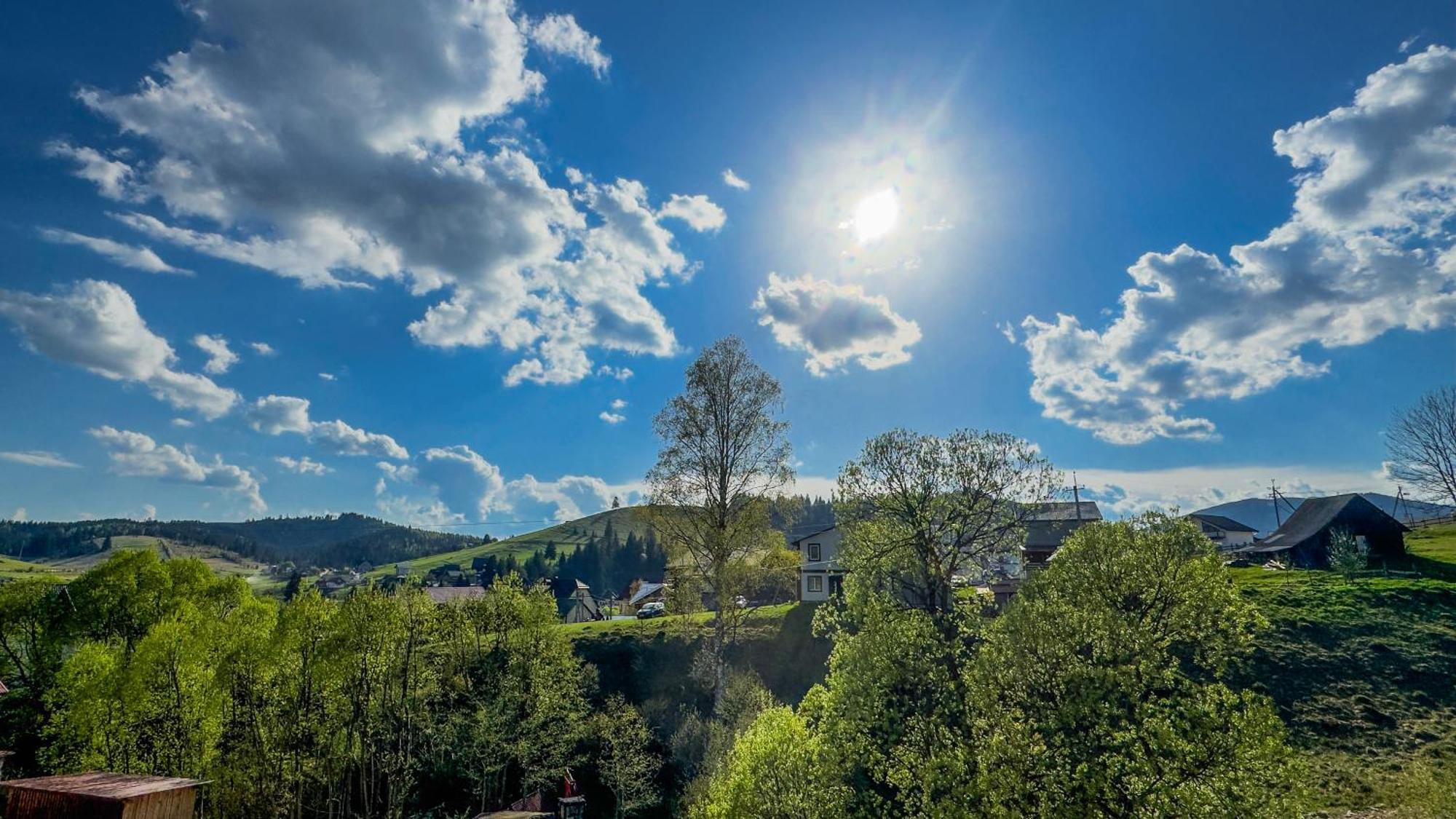 Lion Hotel Bukovel Szoba fotó